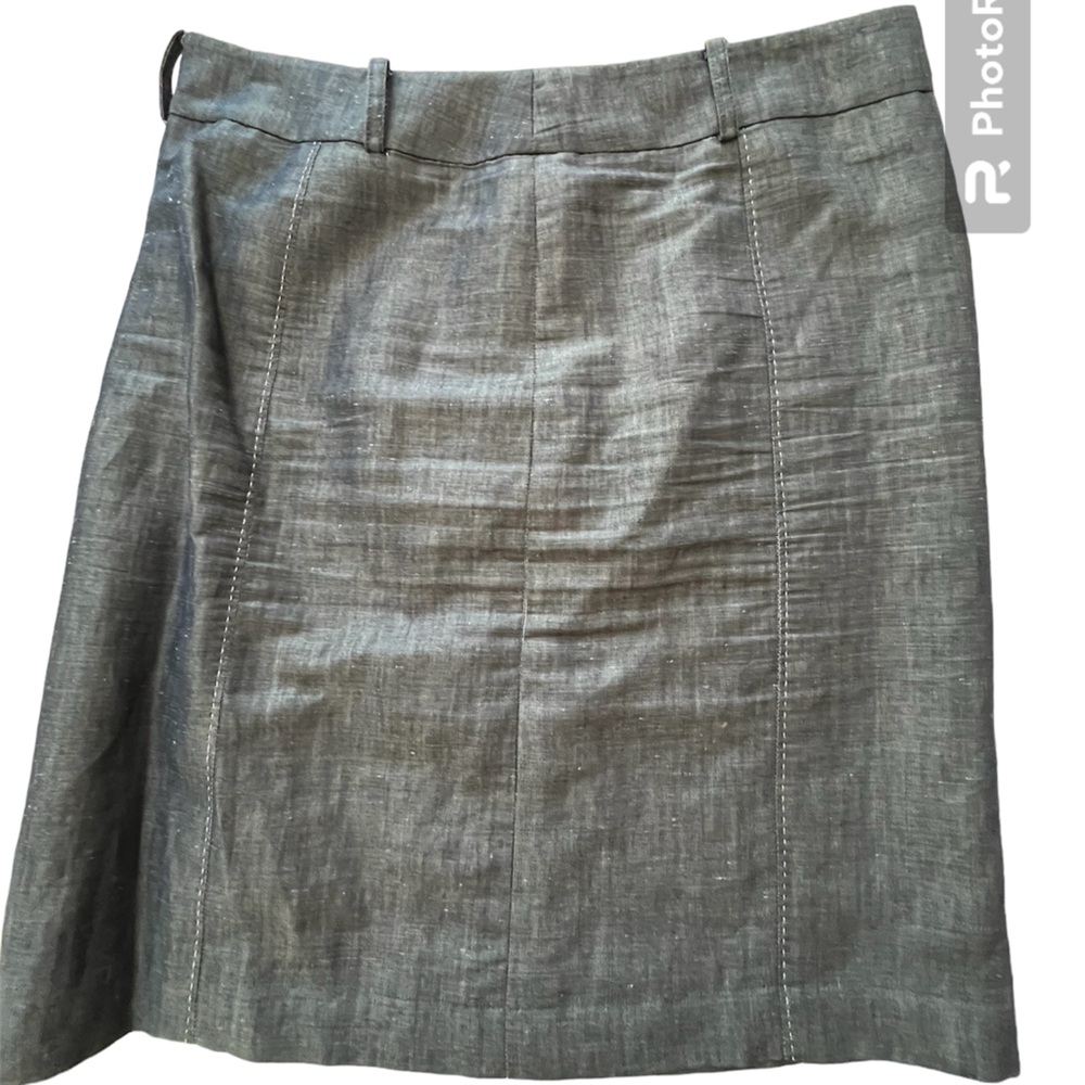 Fully lined Ann Taylor denim blue pencil skirt with side zipper- size 8